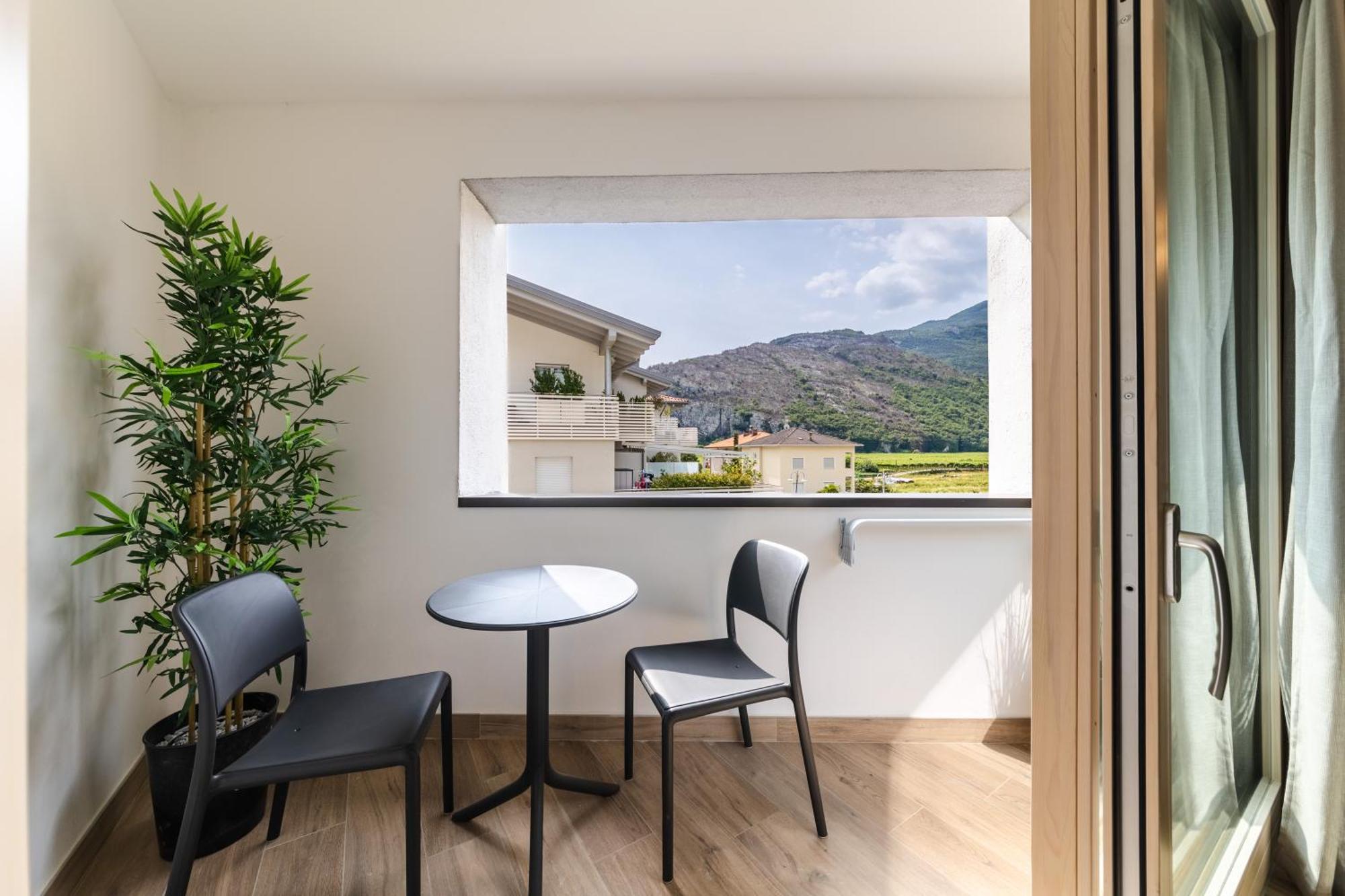 Boutique Apartments By Annalisa Torbole Sul Garda Extérieur photo